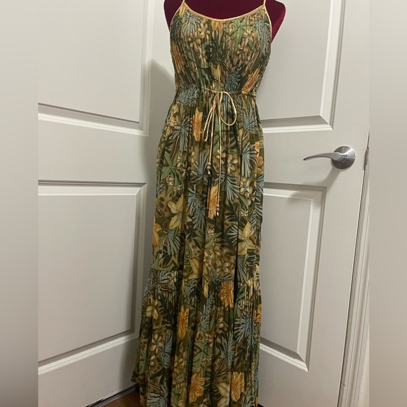 Robbie Bee Tropical Print Pleated Fully Lined Maxi Dress EUC Size 16 - Picture 2 of 11